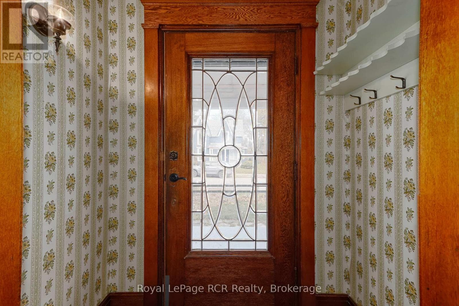 143 TROWBRIDGE STREET W — photo 4