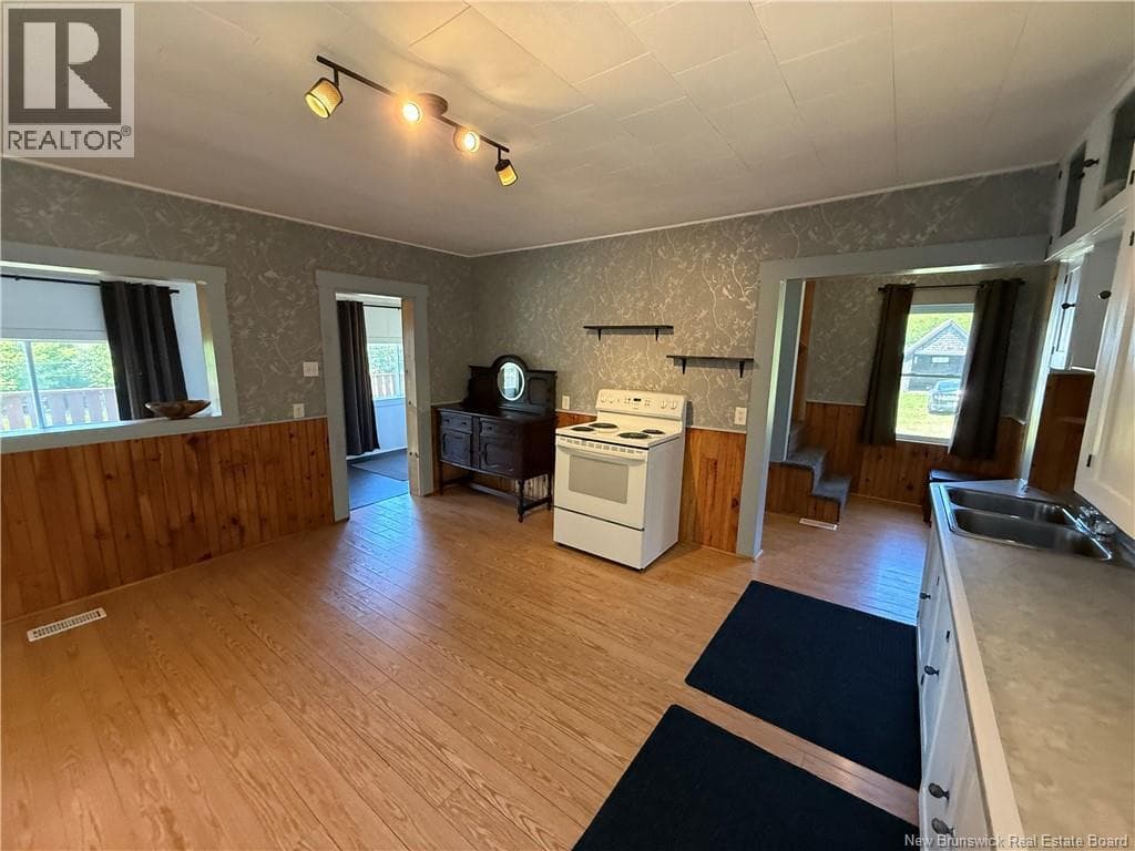 389 EAST KNOWLESVILLE ROAD, New Brunswick — photo 2