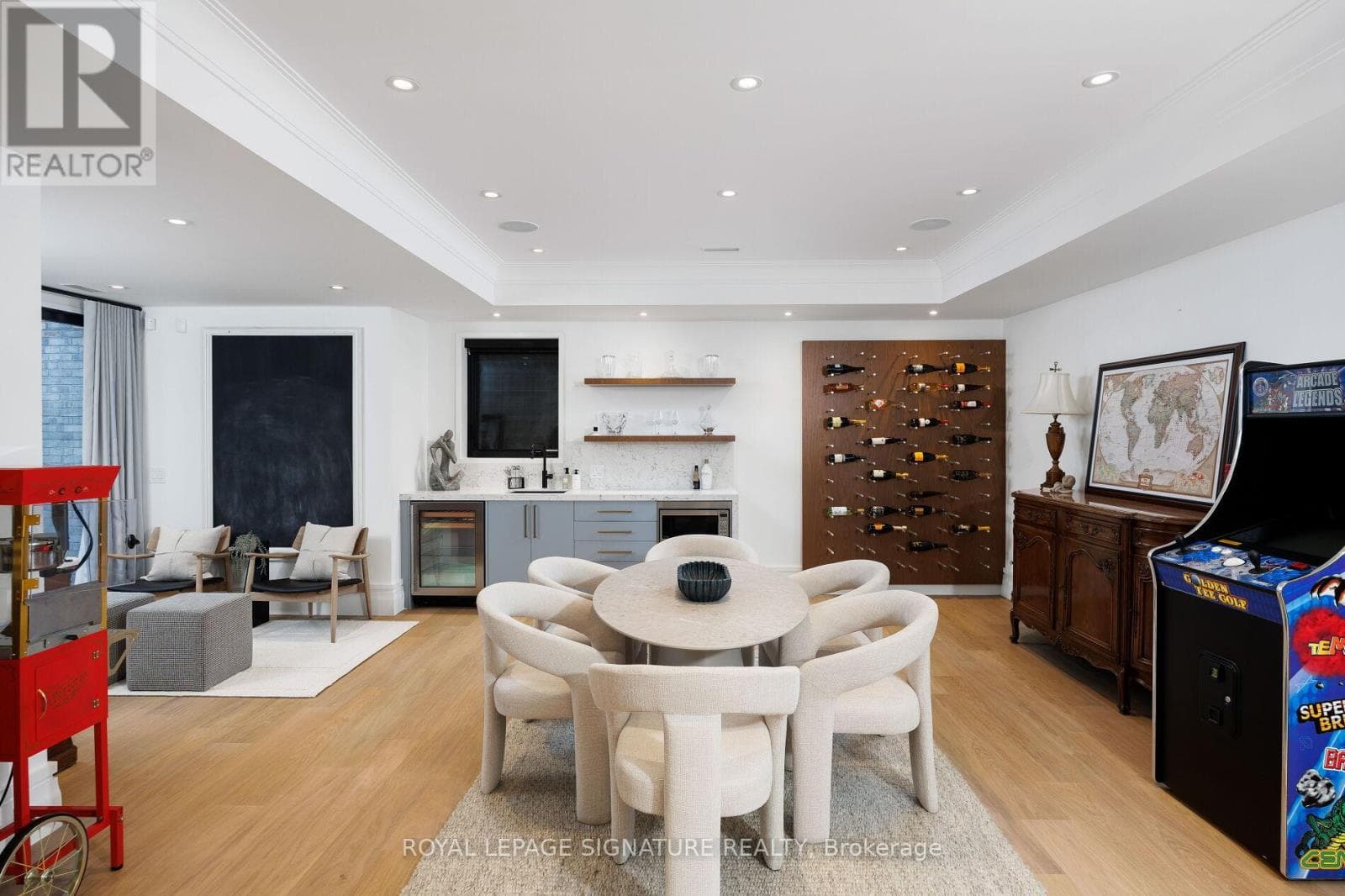 207 STRATHALLAN BOULEVARD, Toronto — photo 5
