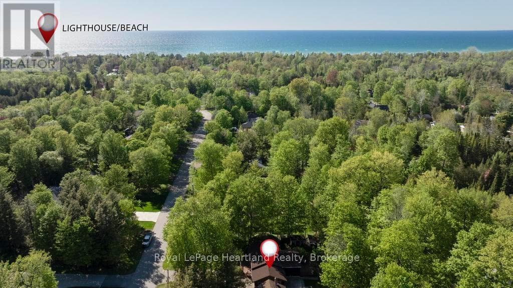 216 SHADYWOOD CRESCENT in 