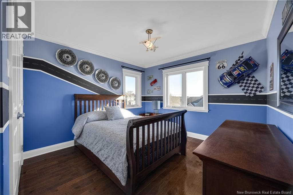 5 ADMIRALTY DRIVE in 