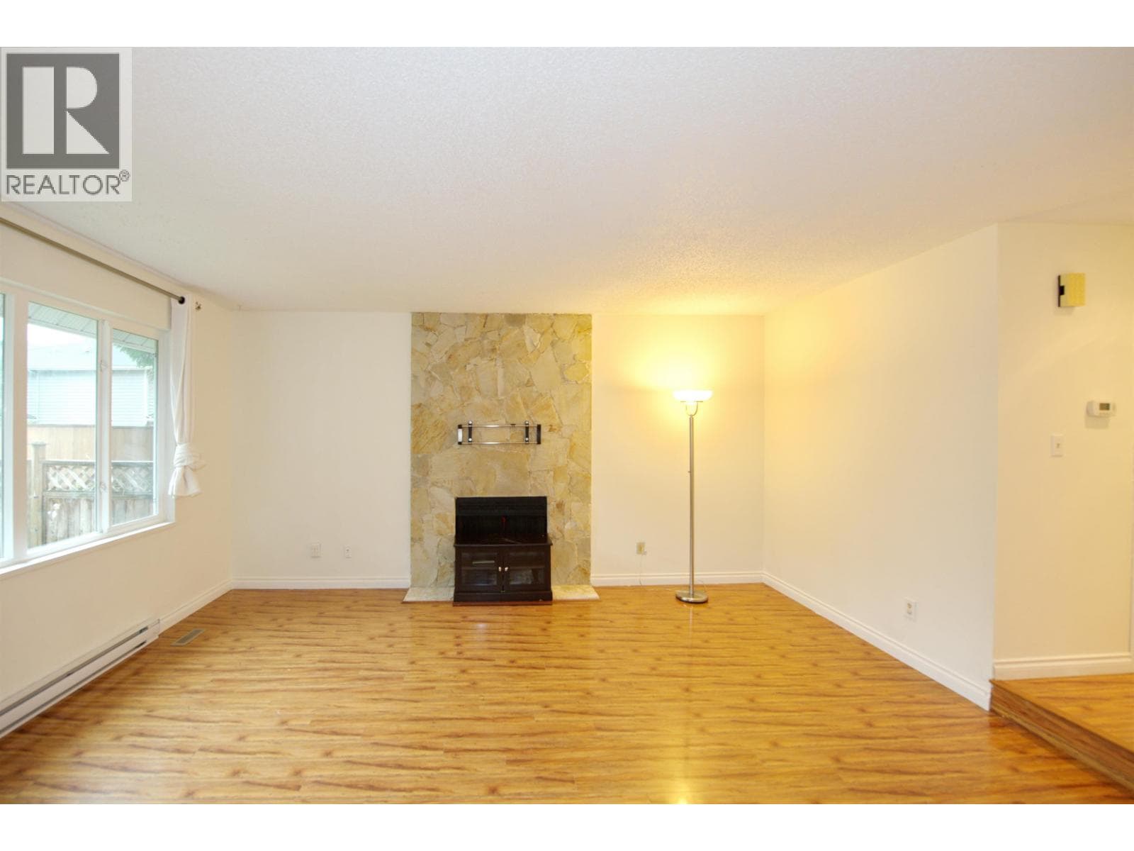 7203 BRIDLEWOOD COURT — photo 4