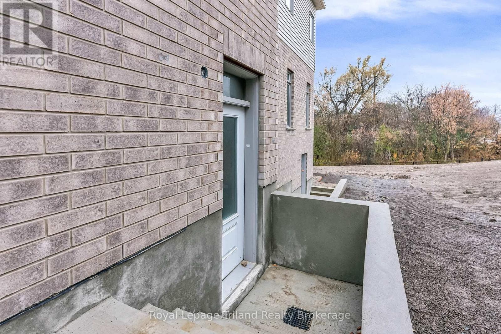 1242 CAEN AVENUE, Woodstock-Ingersoll-Tillsonburg — photo 4