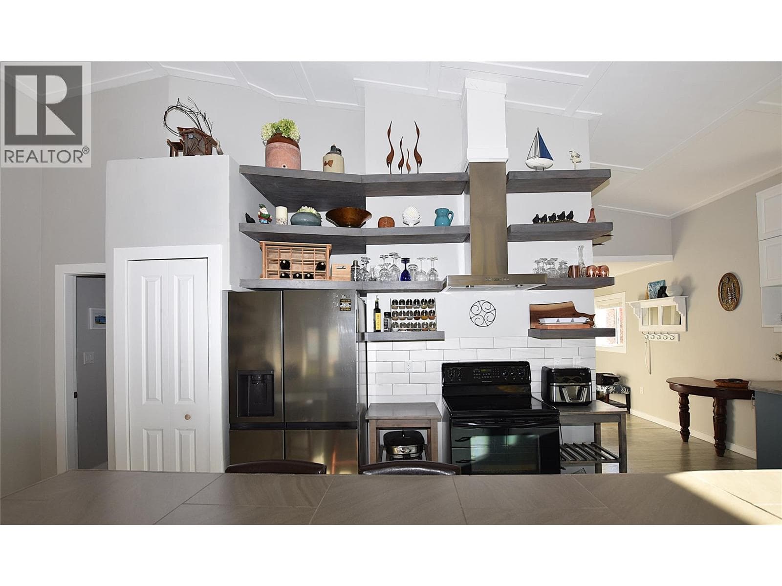 75 ANTOINE ROAD UNIT 103, Interior REALTORS® — photo 3