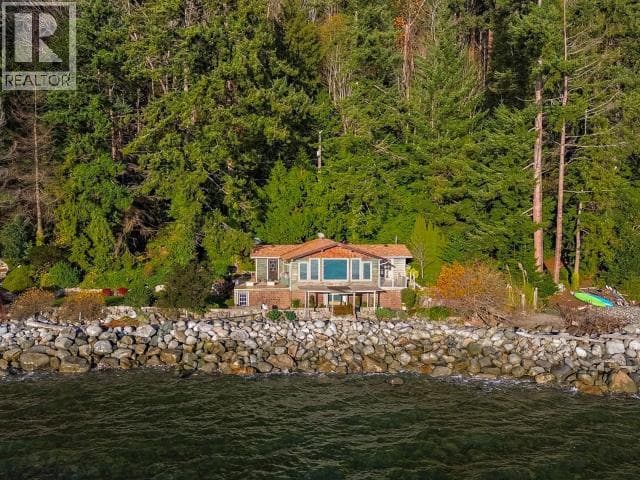 3377 ATREVIDA ROAD, Powell River — photo 2