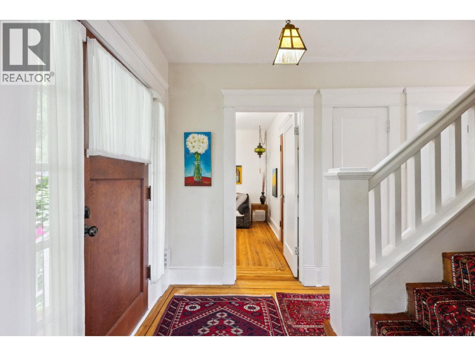 349 E 24TH STREET, Greater Vancouver — photo 3