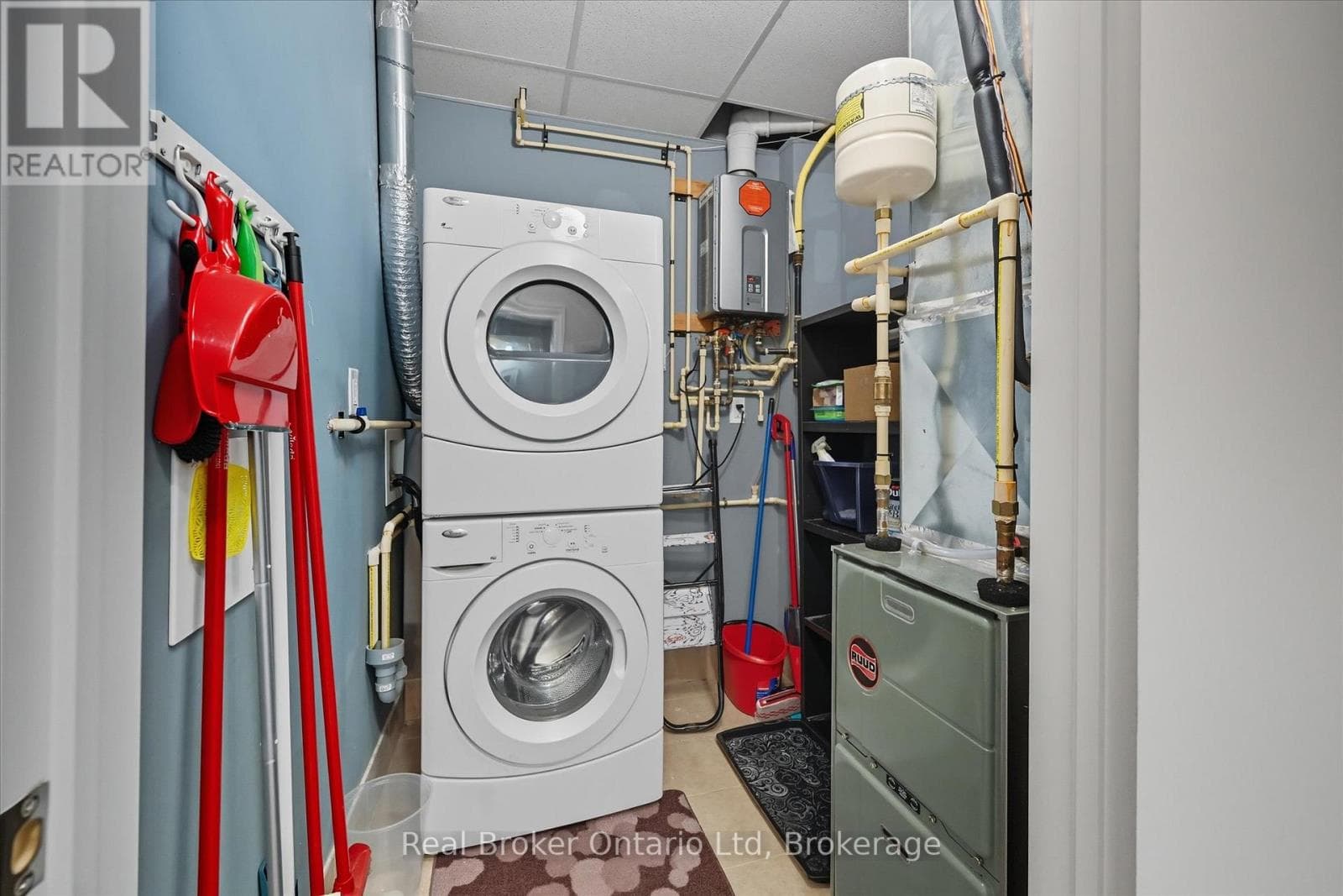 8111 FOREST GLEN DRIVE UNIT 524 in Carmel