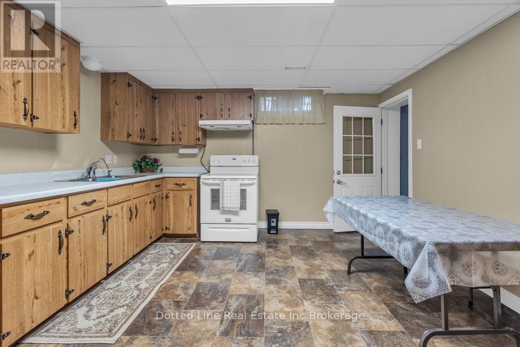 9294 OLD CHAPEL STREET, Woodstock-Ingersoll-Tillsonburg — photo 2