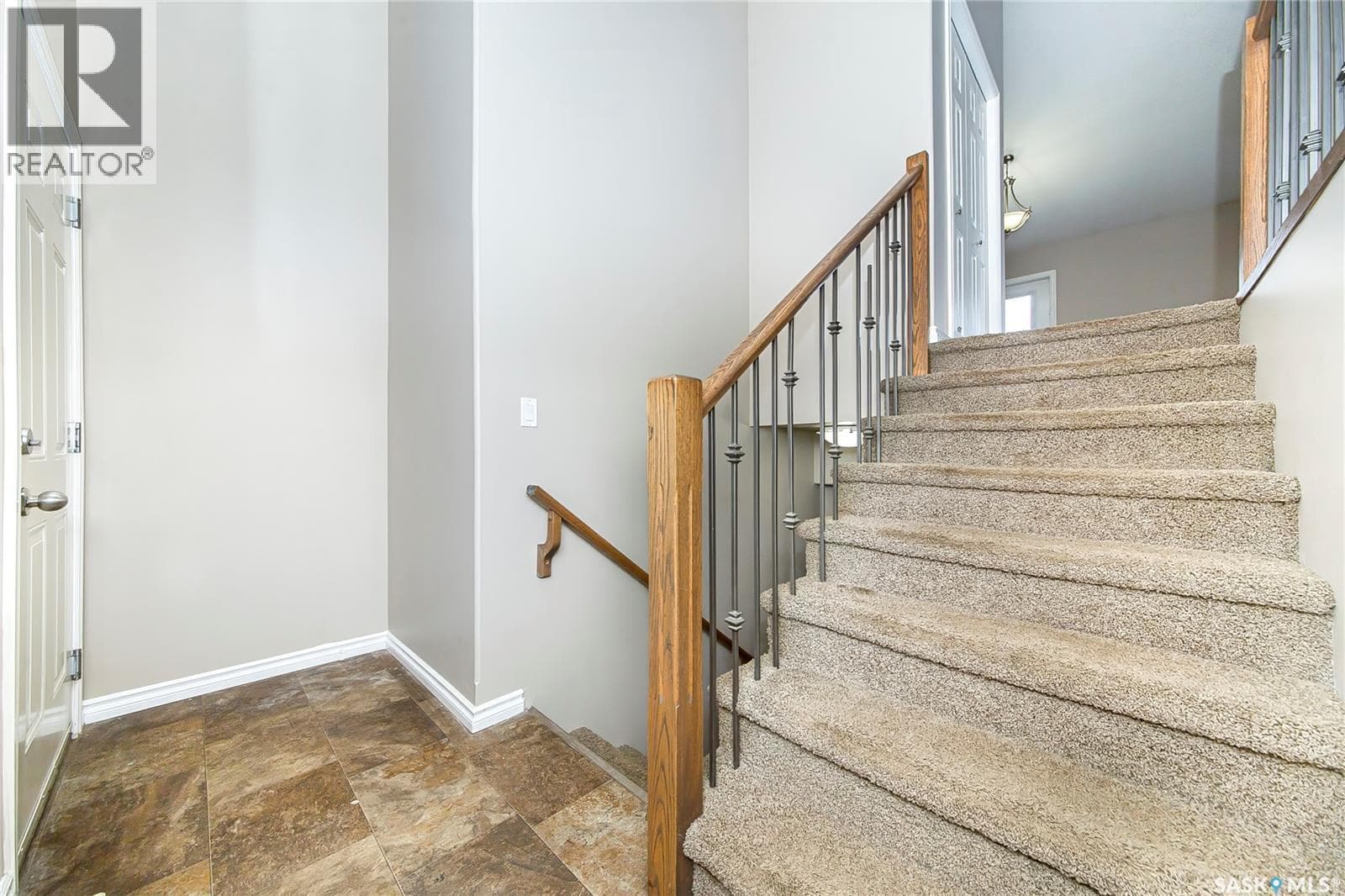 211 MCCALLUM WAY — photo 4