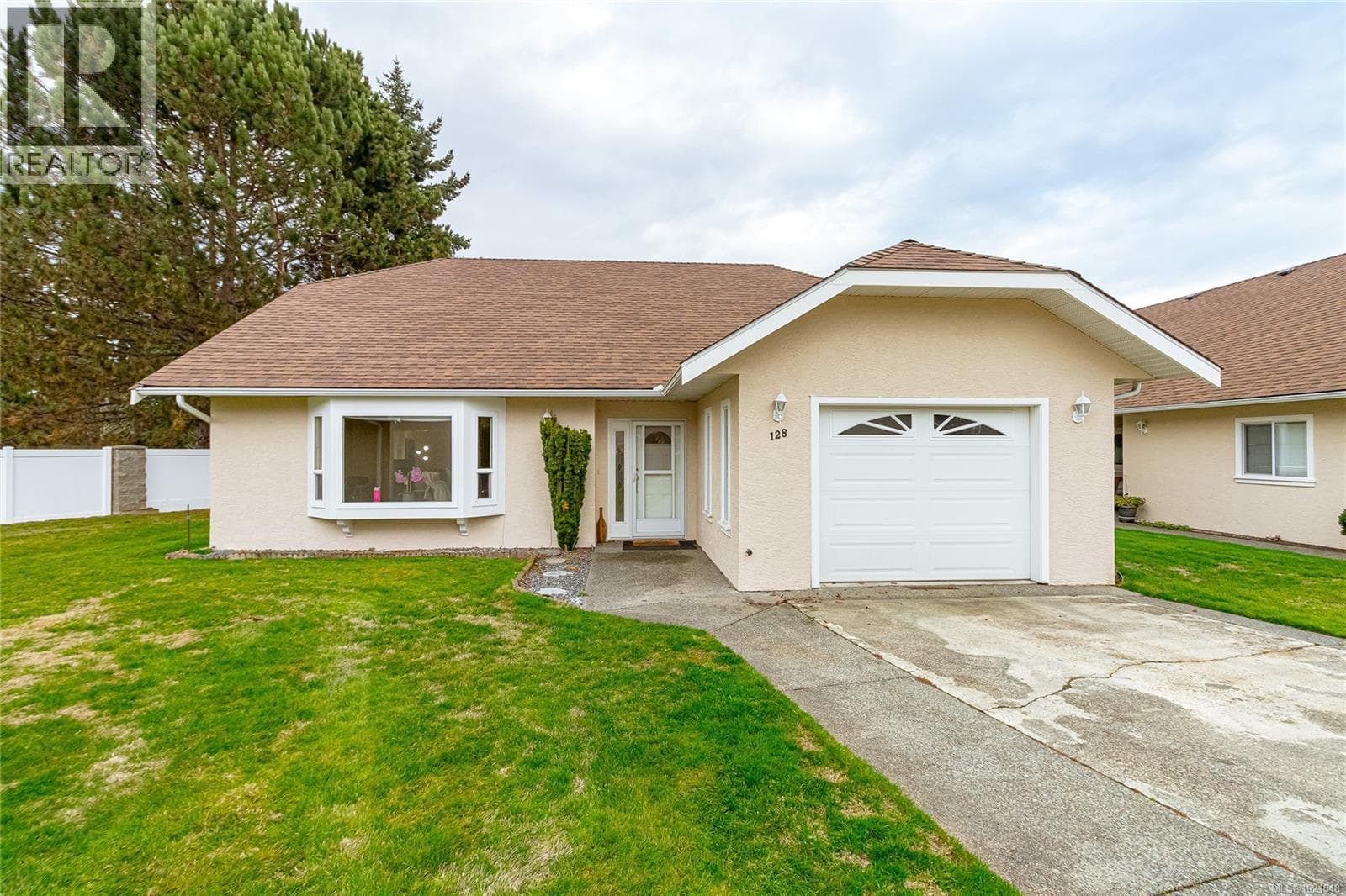 128 635 Blenkin Ave in 