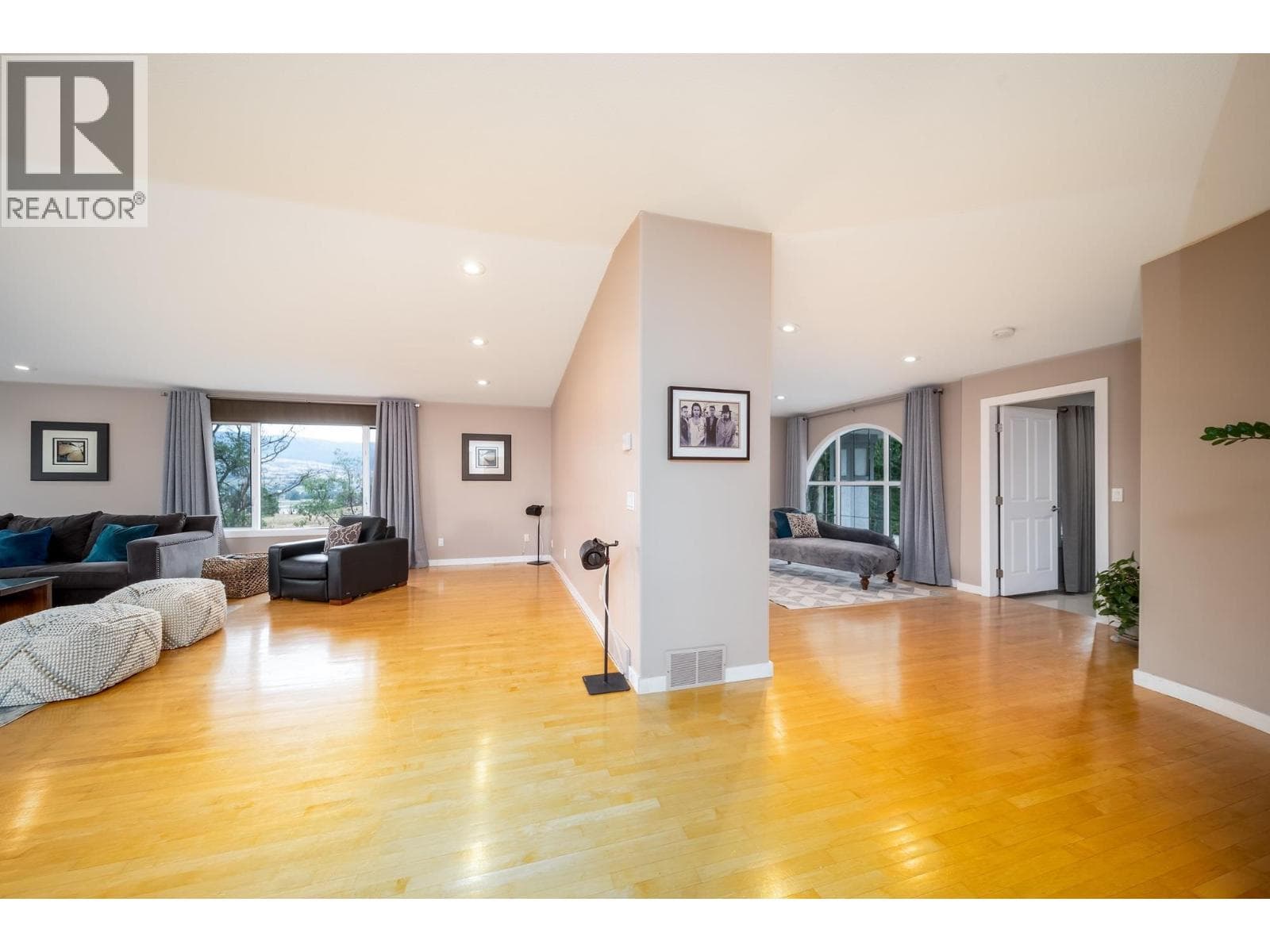 2760 DRY VALLEY ROAD, Interior REALTORS® — photo 3
