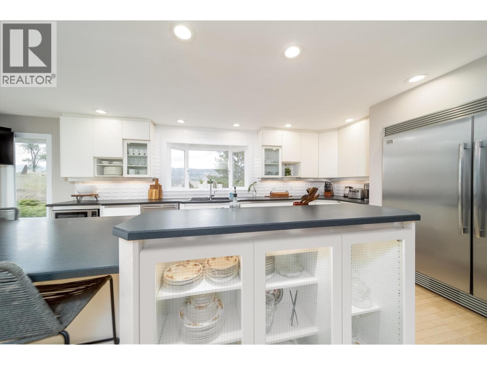 2760 DRY VALLEY ROAD, Interior REALTORS® — photo 2