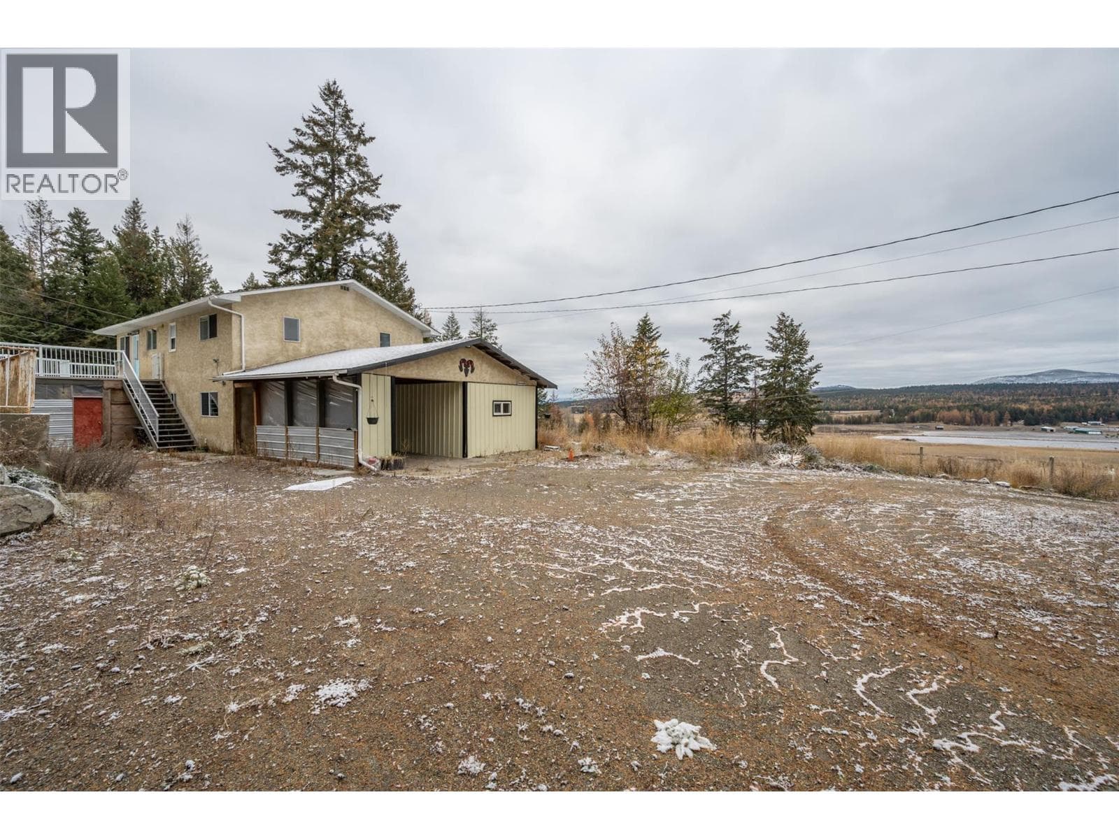 1414 KELLY ROAD, Interior REALTORS® — photo 2