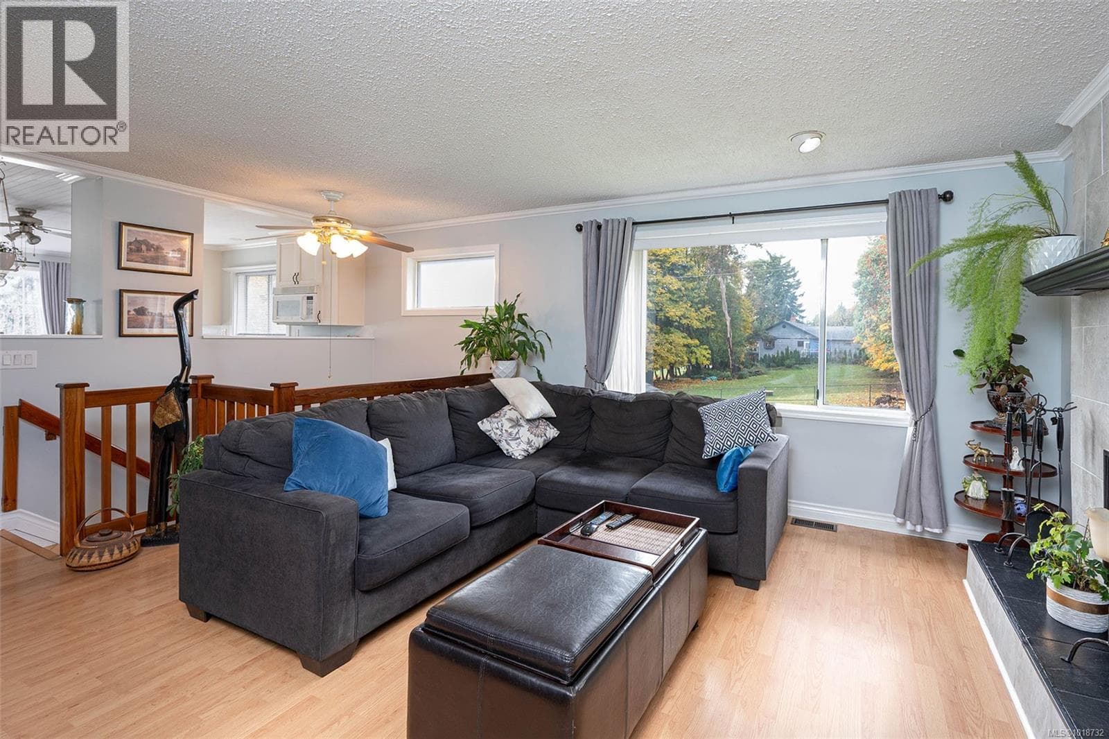 10654 Youbou Rd, Victoria — photo 3