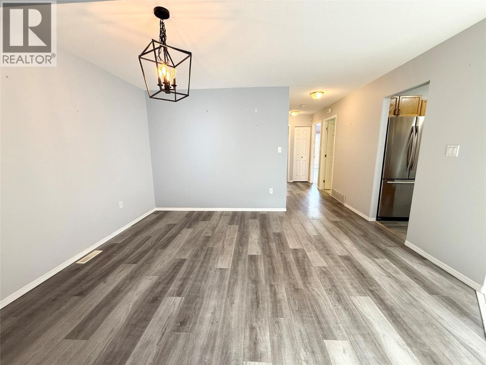 2760 Voght Street Unit# 6, Interior REALTORS® — photo 3