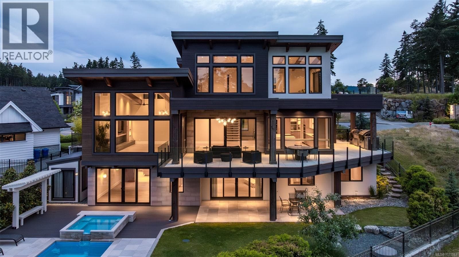 2022 PEBBLE DRIVE — photo 4