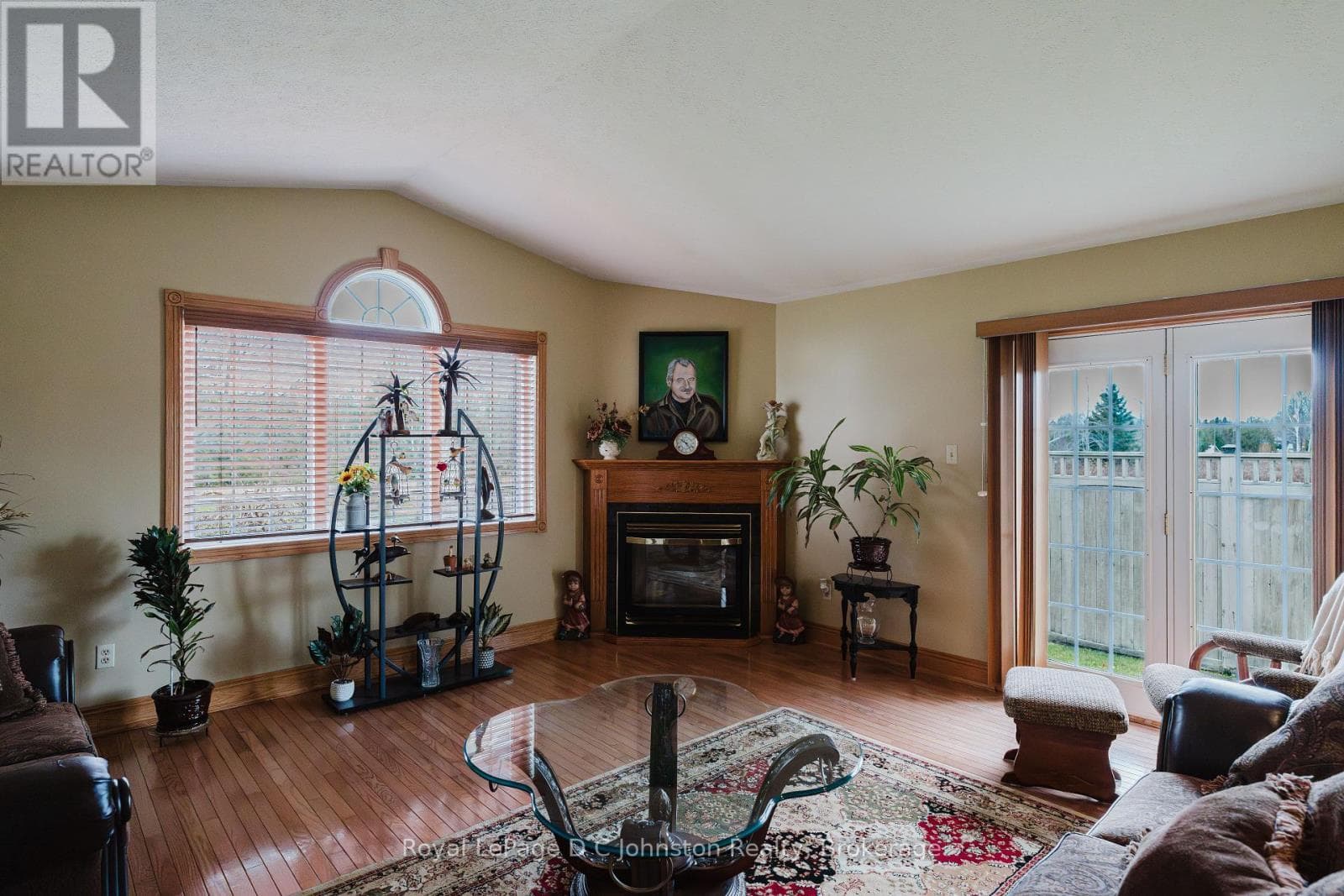 496 SPENCE STREET, OnePoint — photo 3