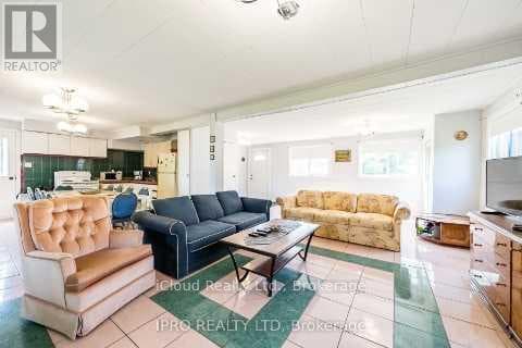 5538 RICE LAKE SCENIC DRIVE, Toronto — photo 5