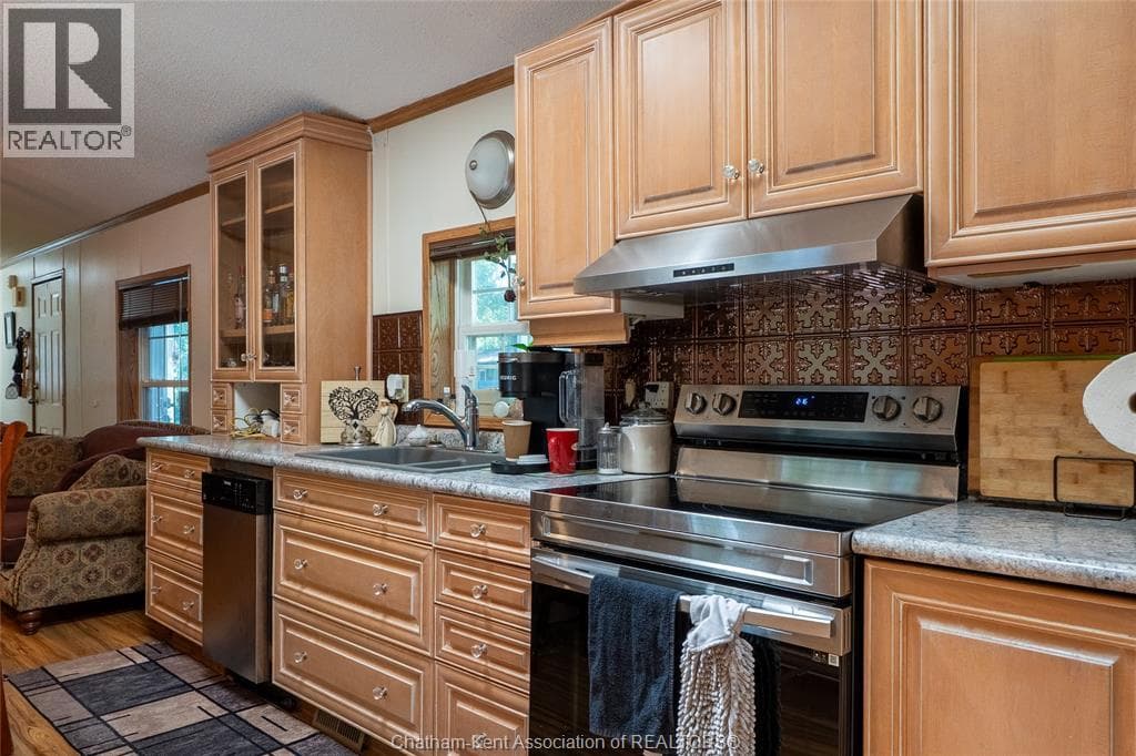 29338 Jane ROAD Unit# 20, Chatham Kent — photo 2
