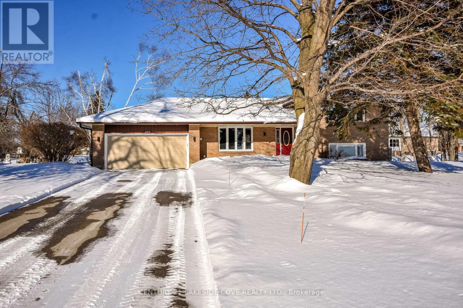 121 BAYSHORE DRIVE — photo 4