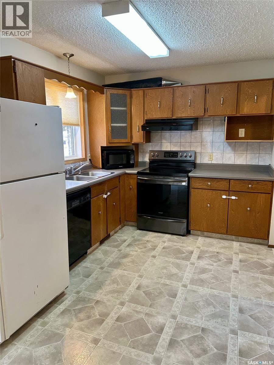 205 Aspen STREET, Saskatchewan — photo 3
