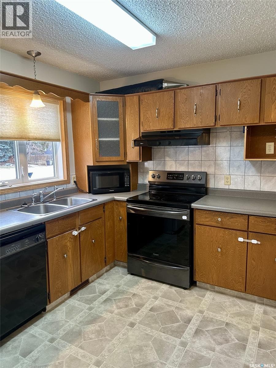 205 Aspen STREET, Saskatchewan — photo 4