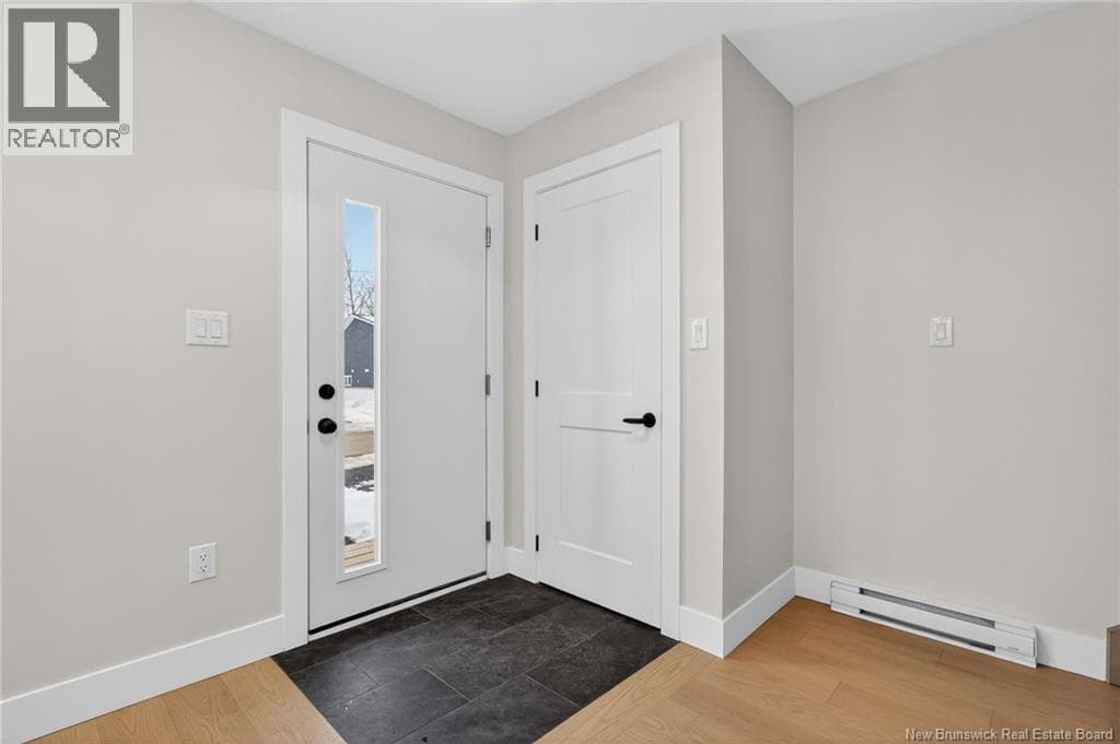 213 Donat Crescent — photo 5