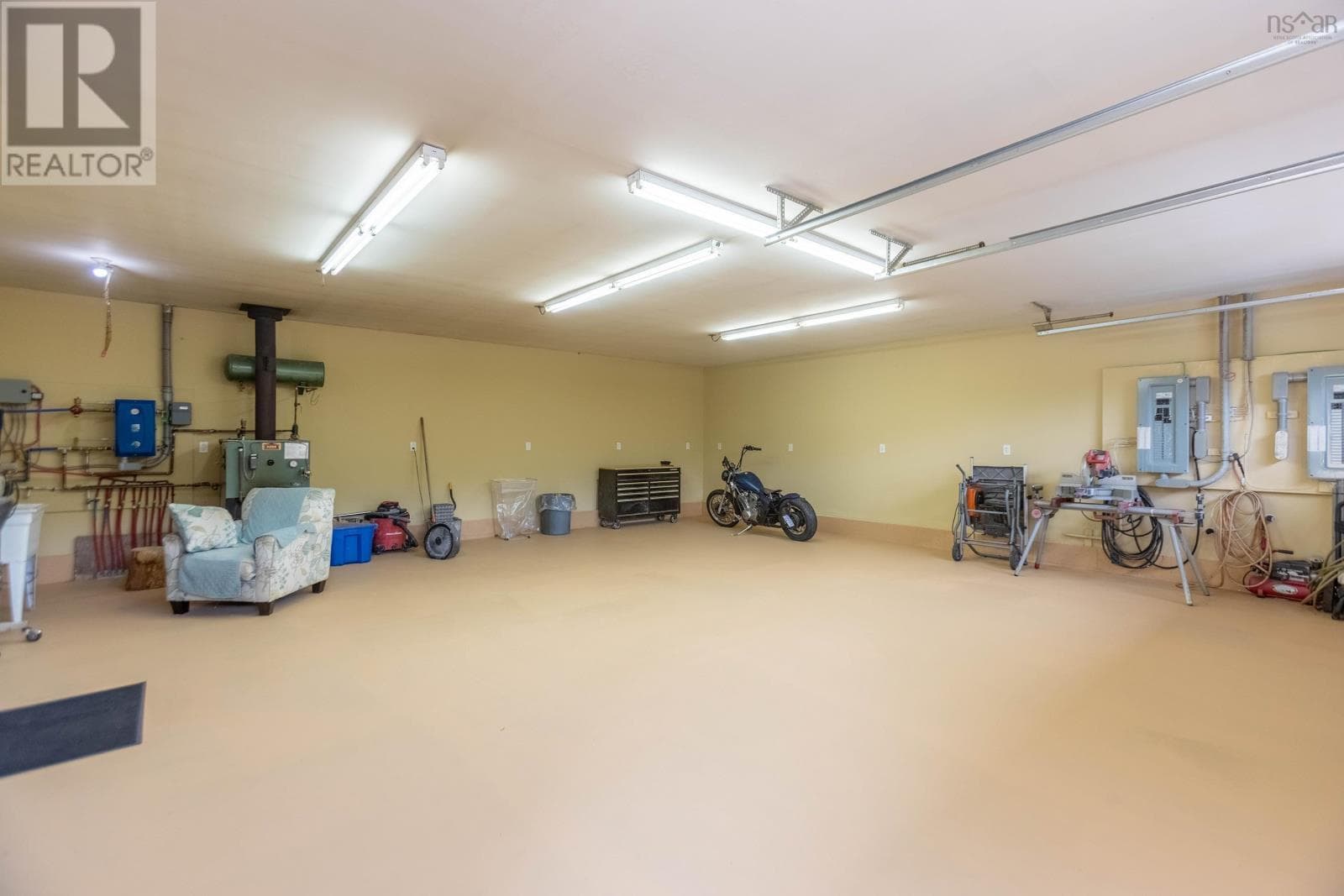 23 MOLLY LANE, NSAR — photo 5