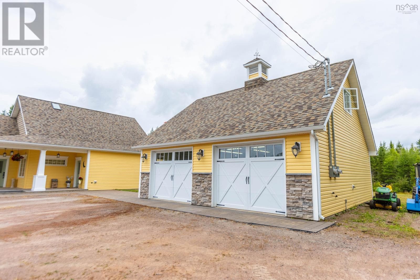 23 MOLLY LANE, NSAR — photo 4