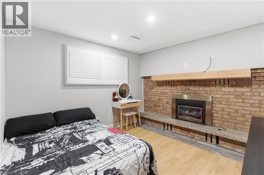 71 ALLANBROOK STREET, Cornerstone — photo 5