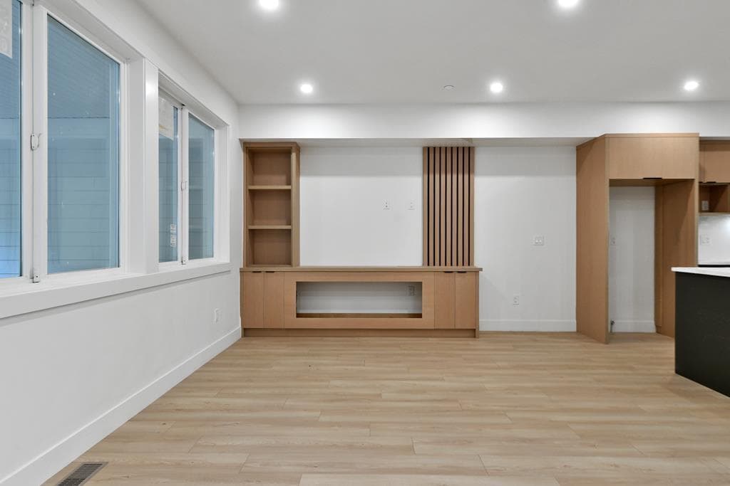 32905 3 AVENUE in Mission Urban-Infill Area