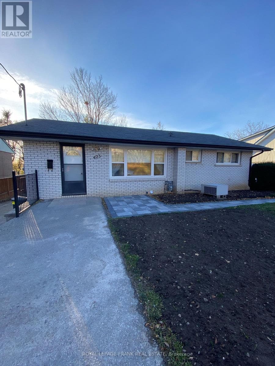 423 ARMOUR ROAD, Central Lakes — photo 5