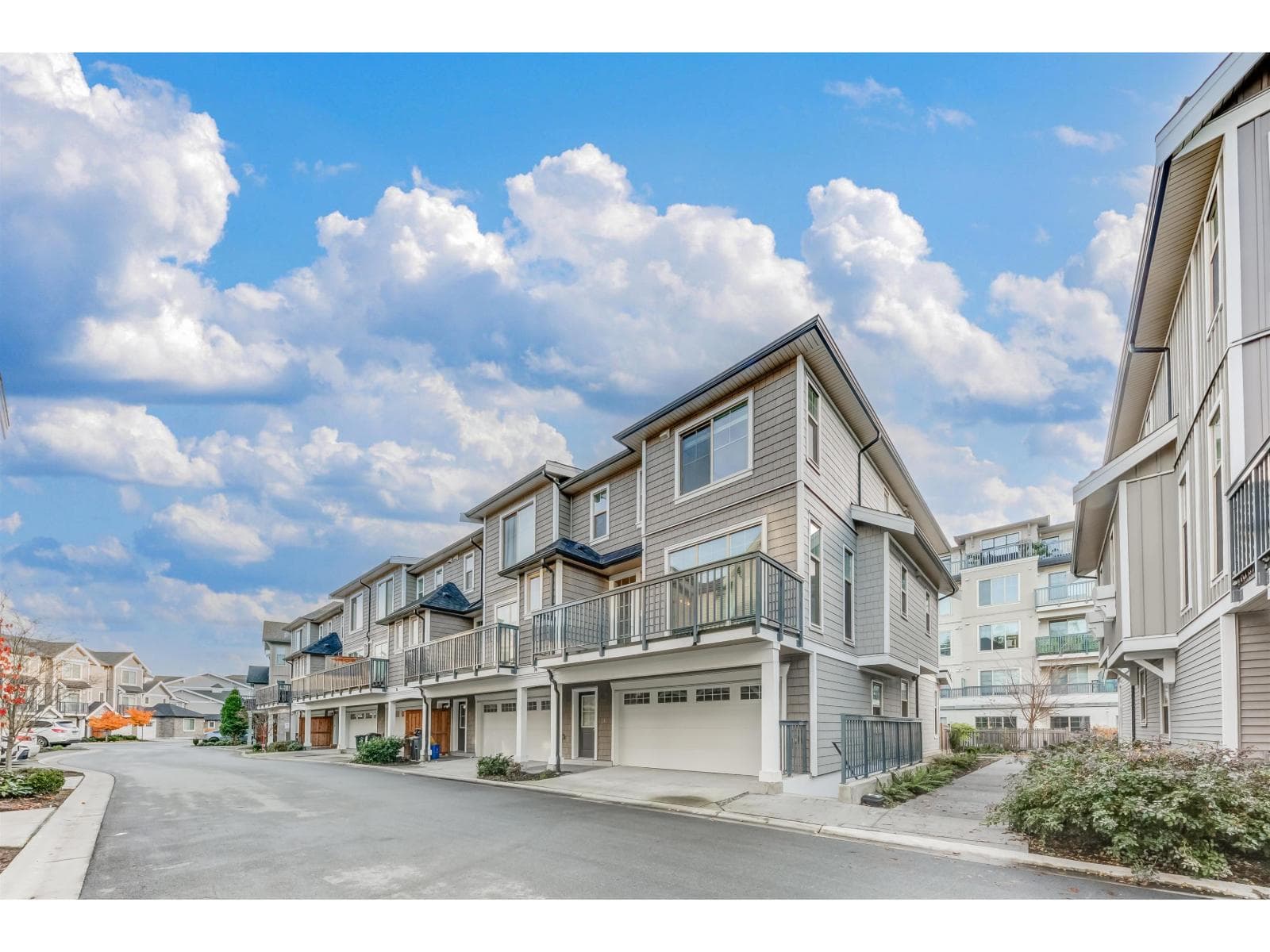 74 20487 65 AVENUE, Fraser Valley — photo 2