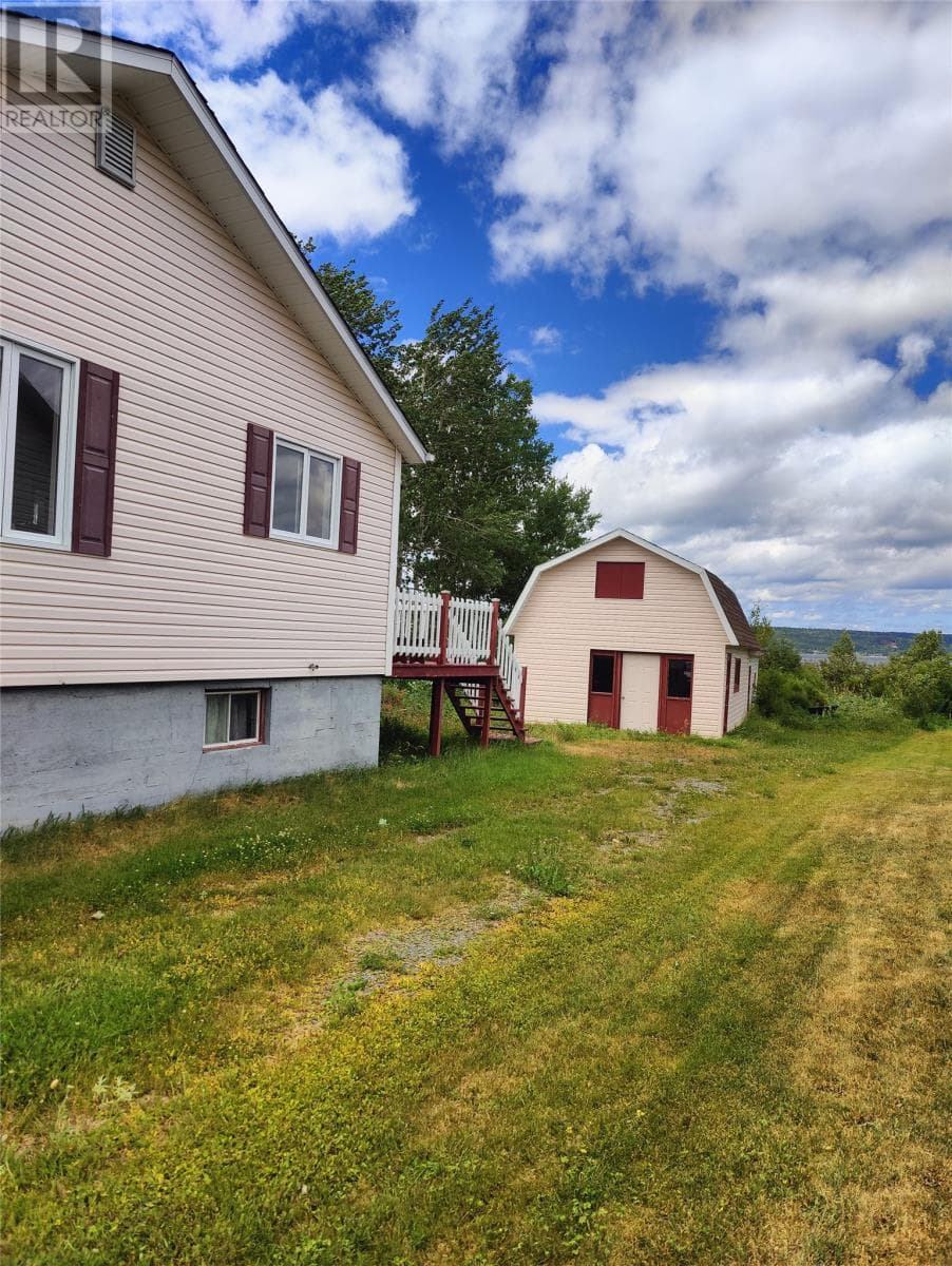69 MAIN STREET SOUTH, Newfoundland & Labrador — photo 3