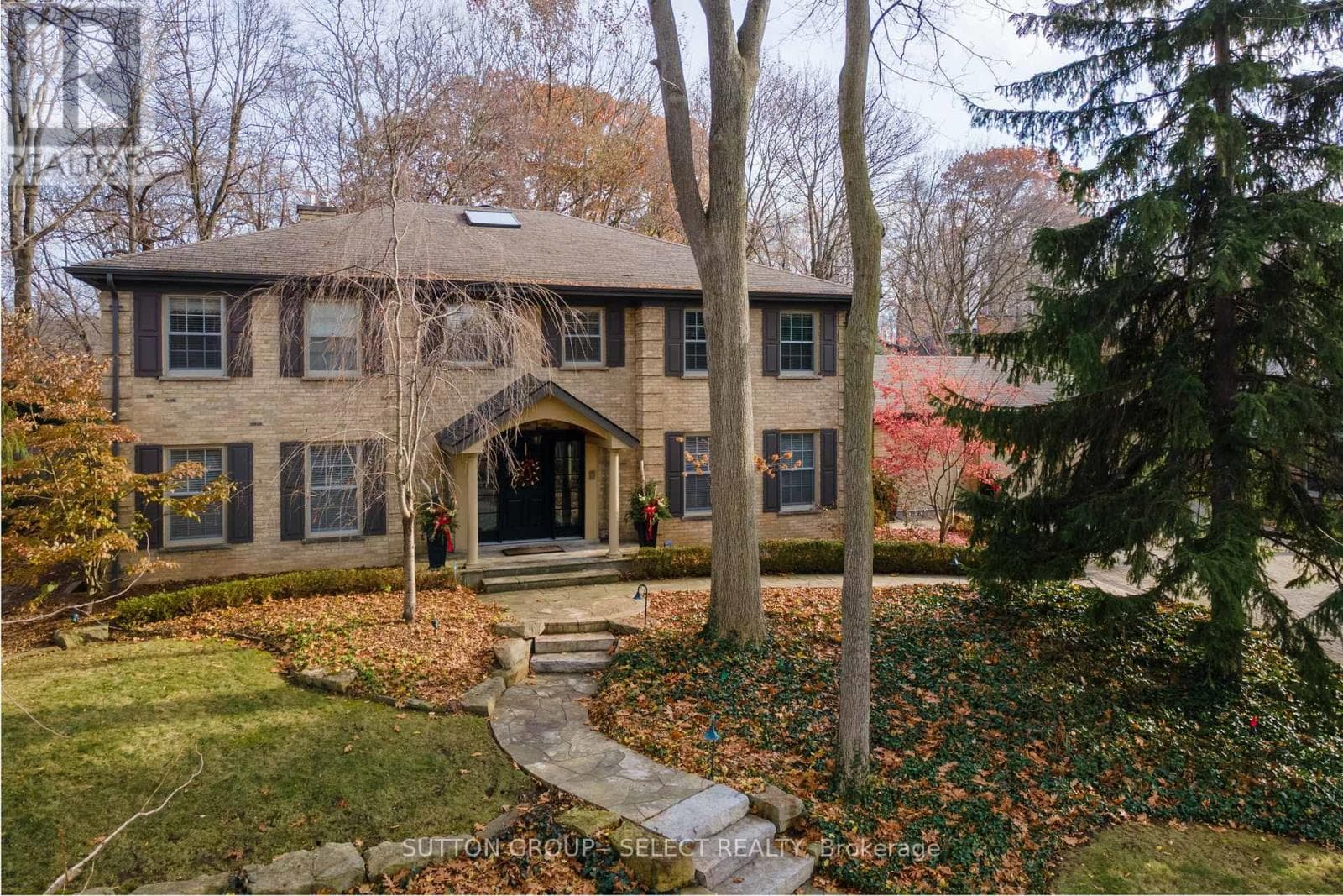129 WYCHWOOD PLAZA in 