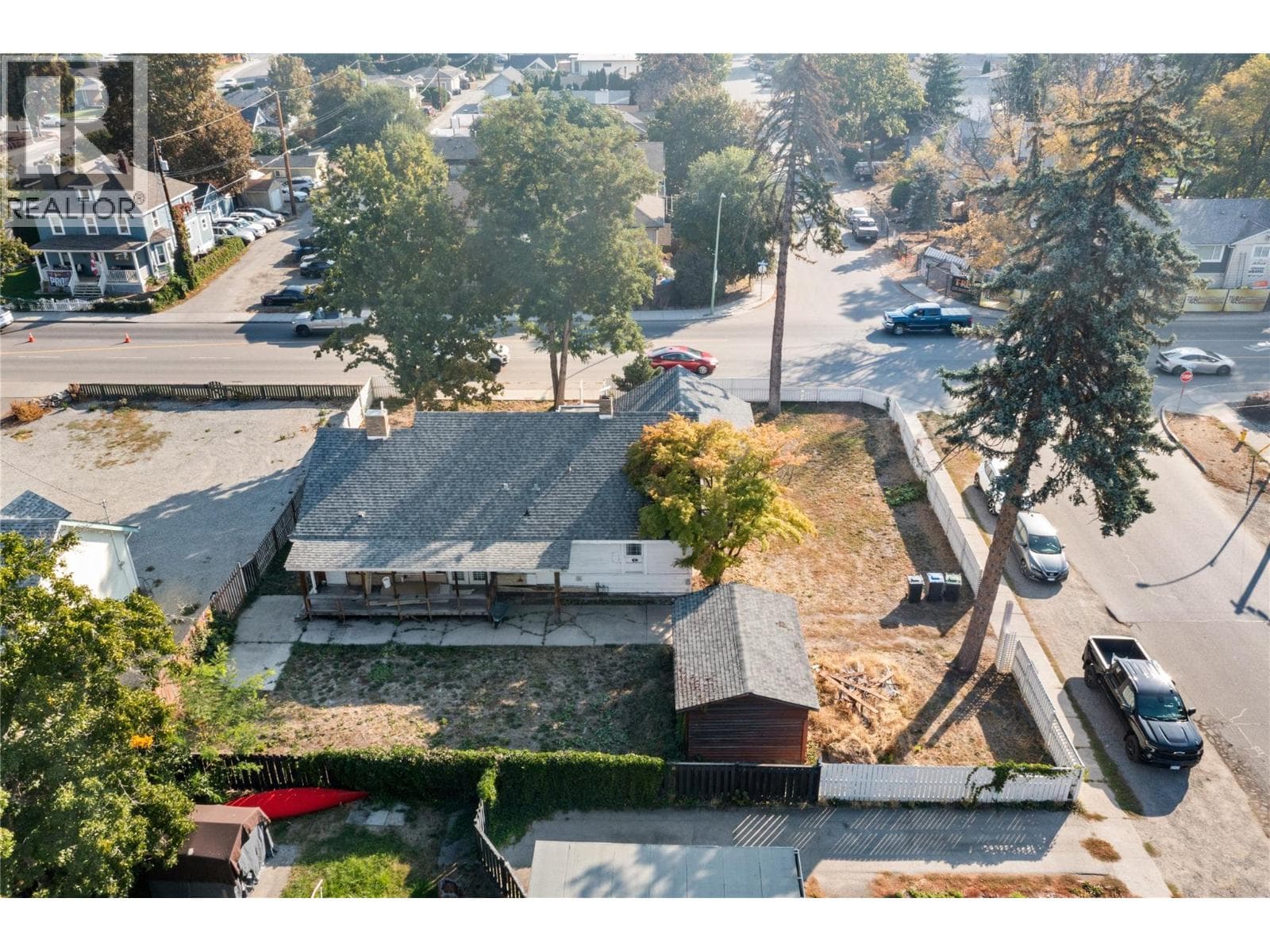 2340 PANDOSY STREET, Interior REALTORS® — photo 3