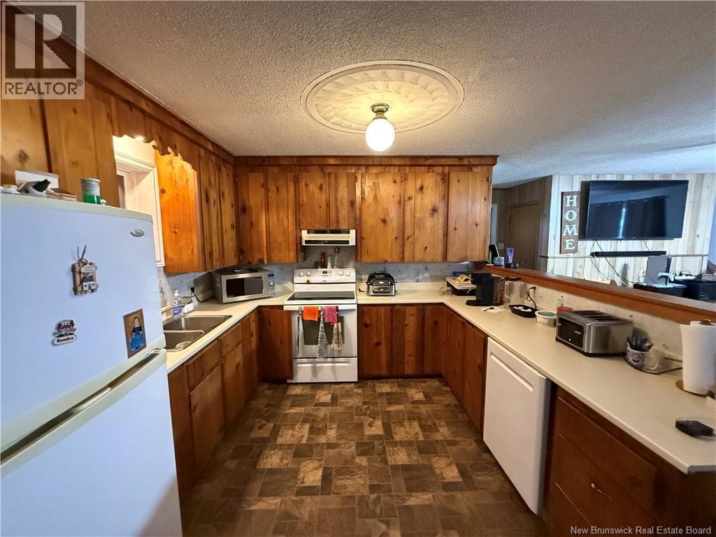 490 NEWBURG ROAD, New Brunswick — photo 4