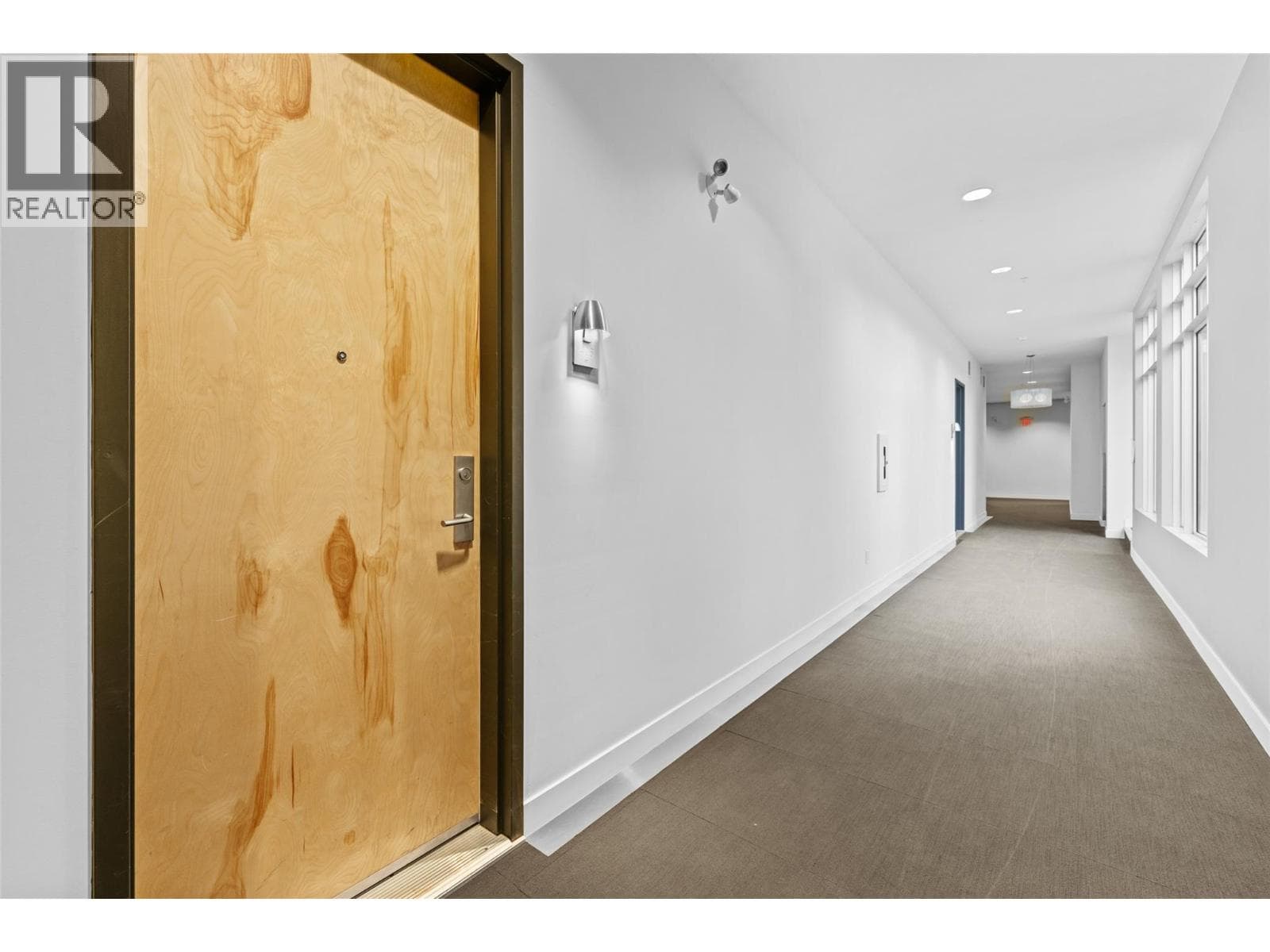 1495 GRAHAM STREET UNIT 406, Interior REALTORS® — photo 5