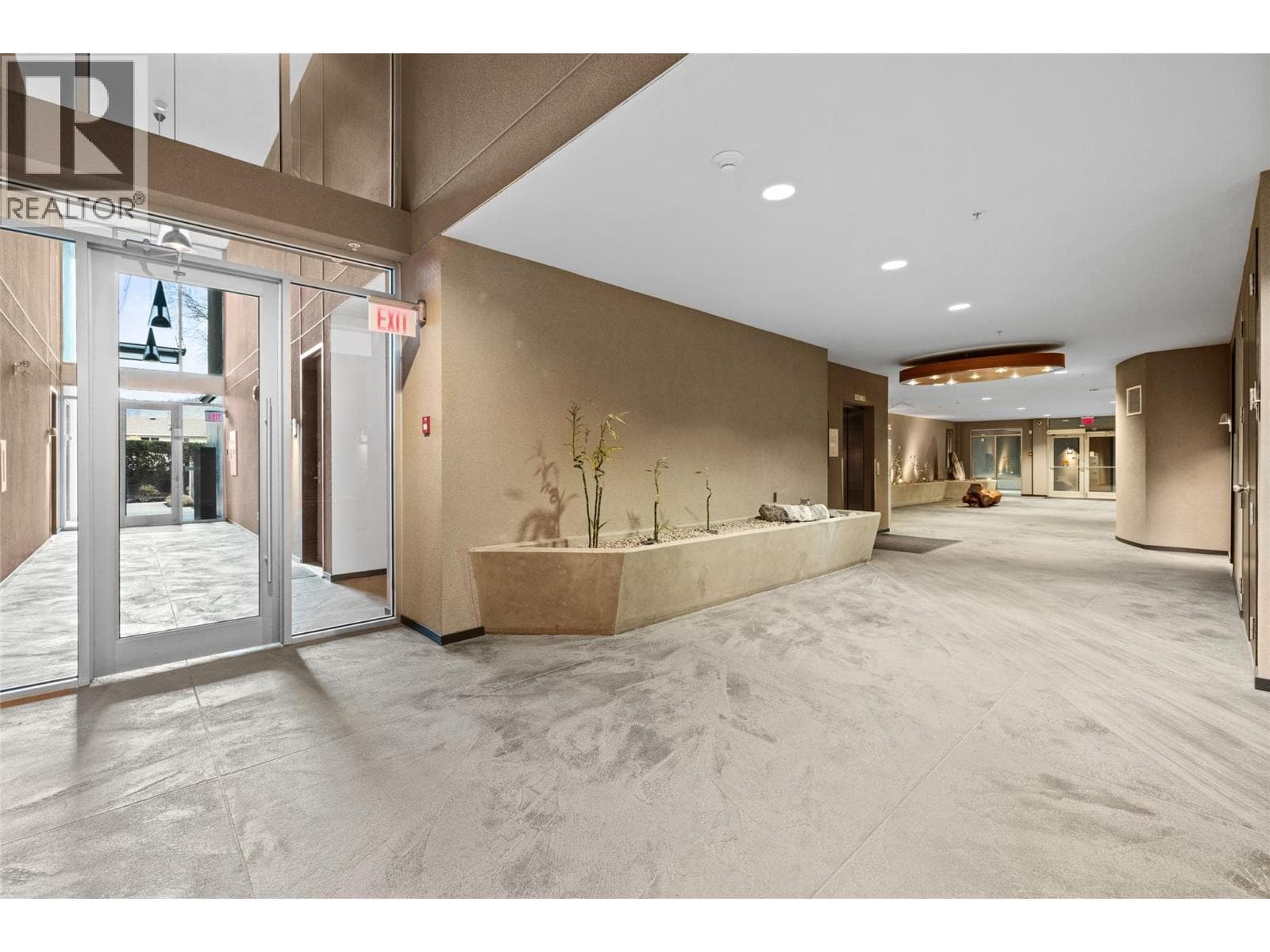 1495 GRAHAM STREET UNIT 406, Interior REALTORS® — photo 3