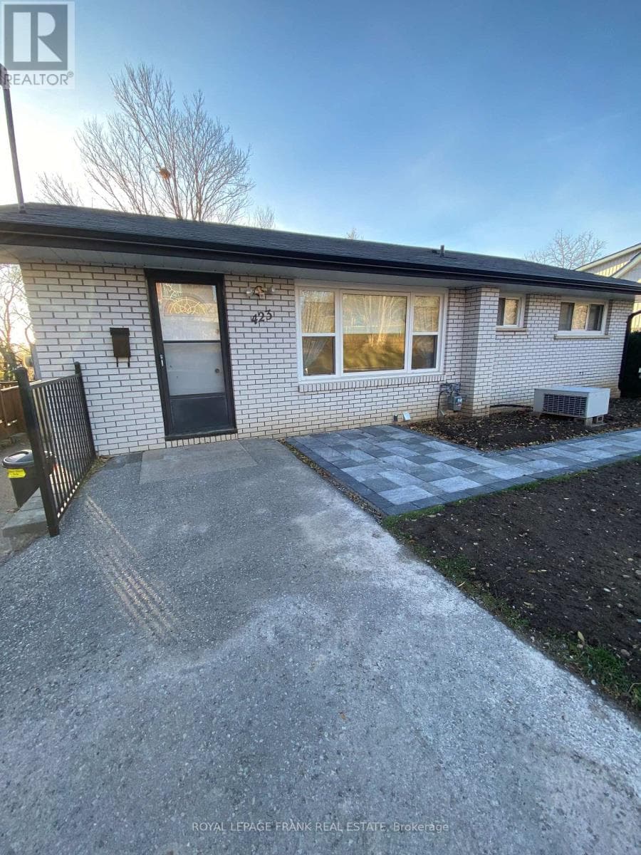 423 ARMOUR ROAD, Central Lakes — photo 2