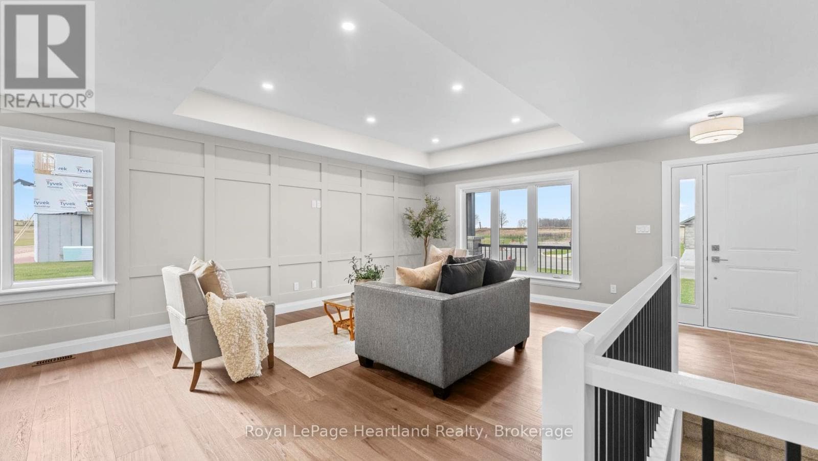 31 GALEN STREET — photo 3