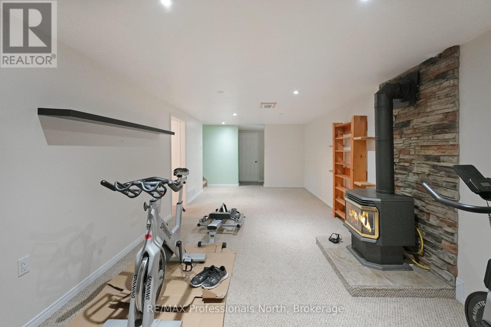 78 MAPLE STREET, OnePoint — photo 2