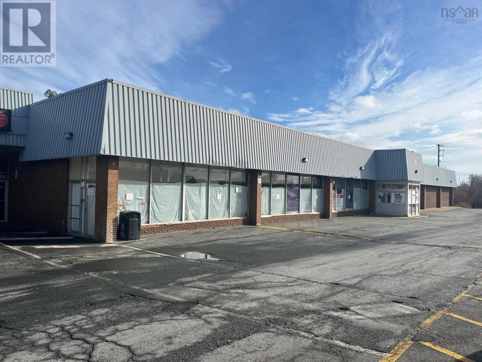 109 205 Pleasant Street in DARTMOUTH