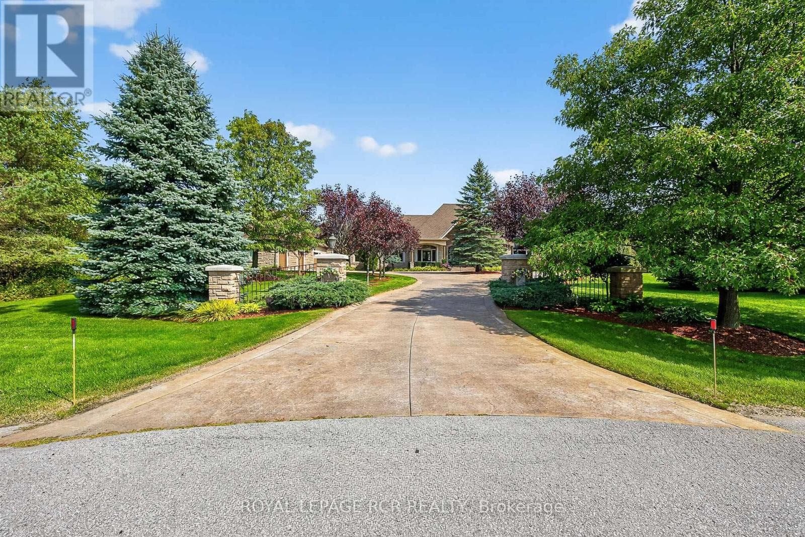 7 SUGARBUSH LANE — photo 5