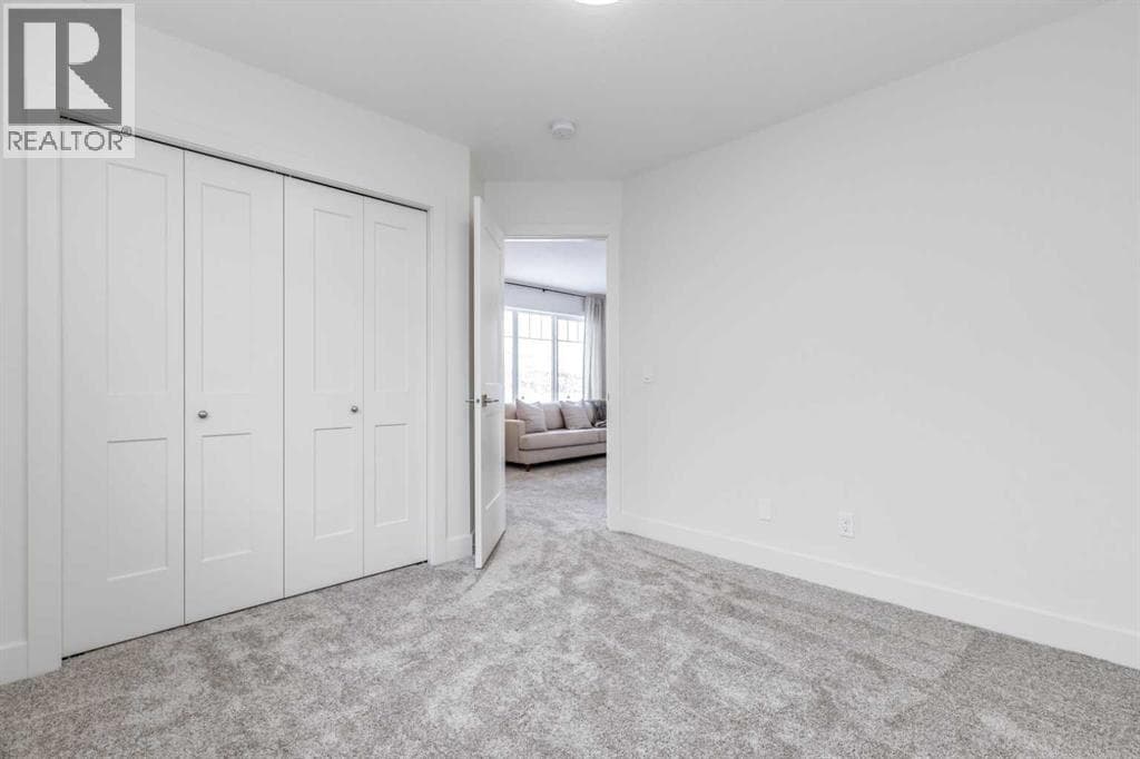 546 Rivercrest View, Calgary — photo 3