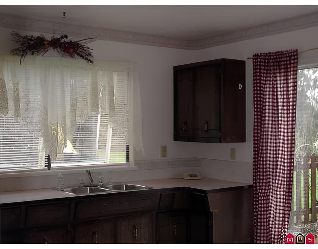 32460 CHERRY AVENUE — photo 2