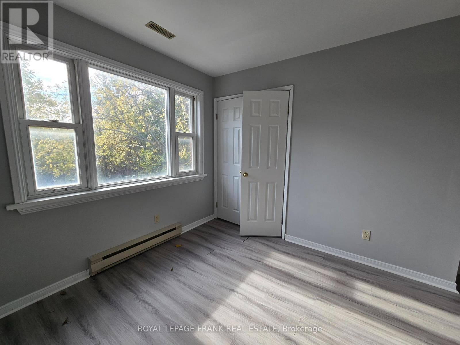 1 - 129 KING STREET E, Central Lakes — photo 5