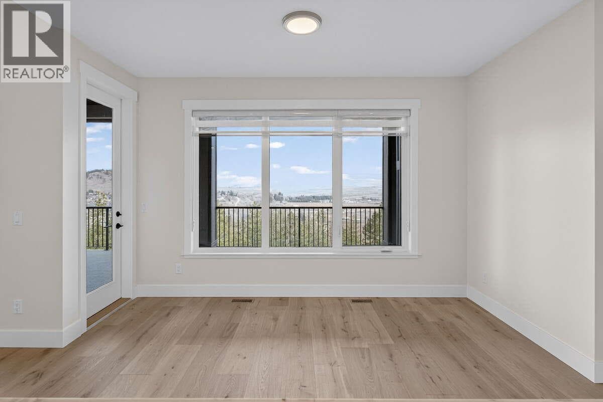 2140 Montenegro Drive, Interior REALTORS® — photo 2