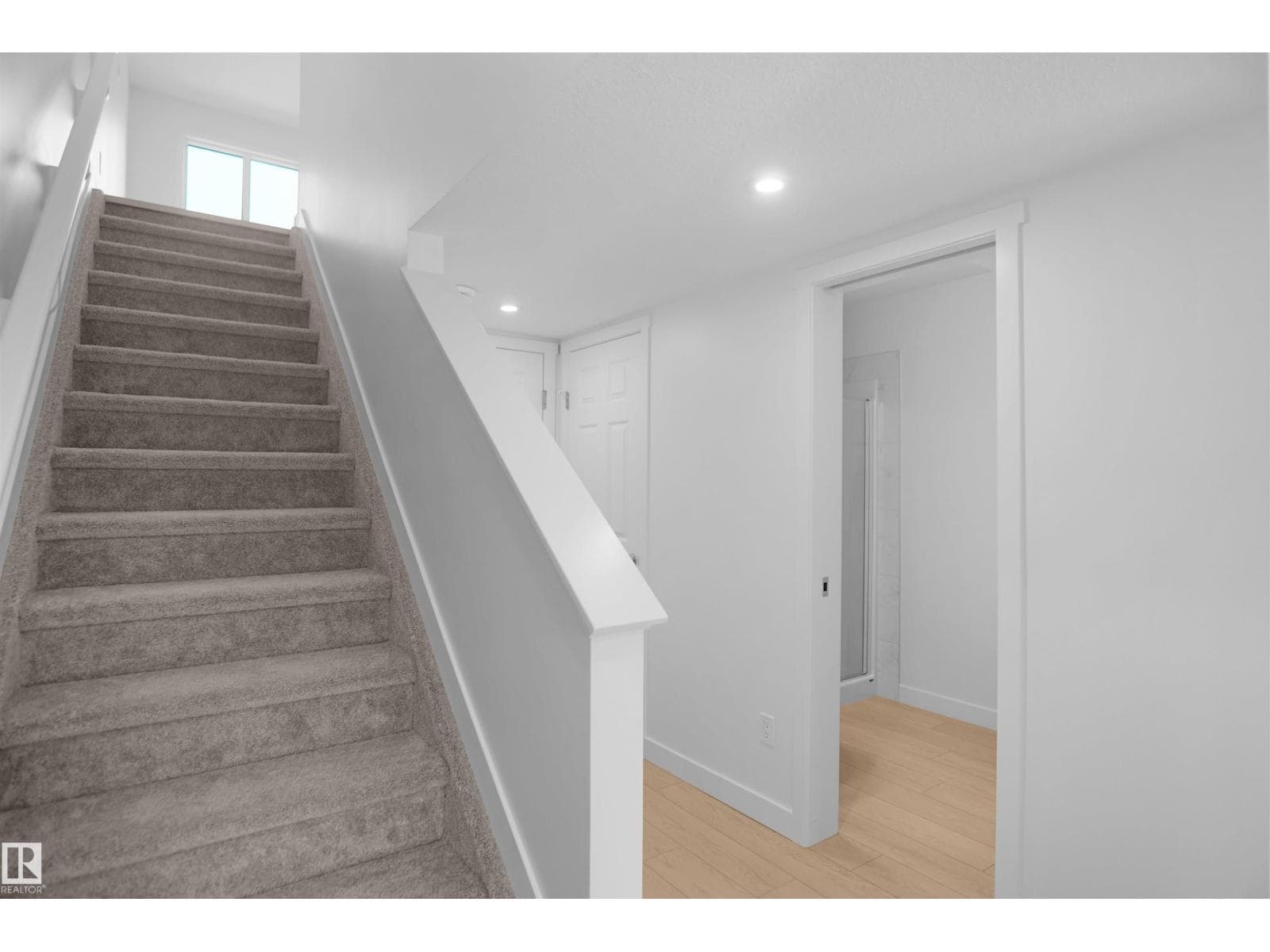 651 176 AV NE — photo 4