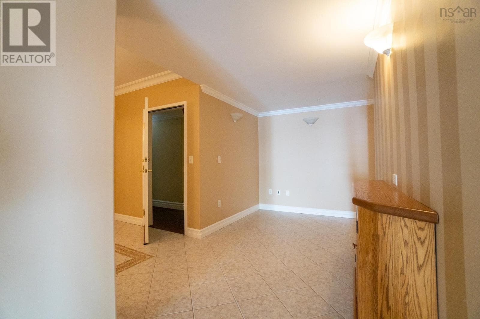 303 99 WATERFRONT DRIVE — photo 5